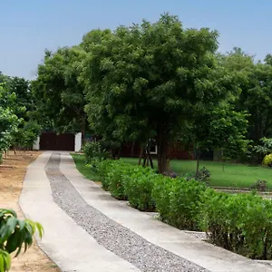 Stayvista's Glasshouse: Orchard With Pool And Relaxation Villa